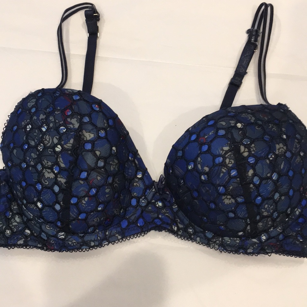 Tahari push up underwire bra 34C